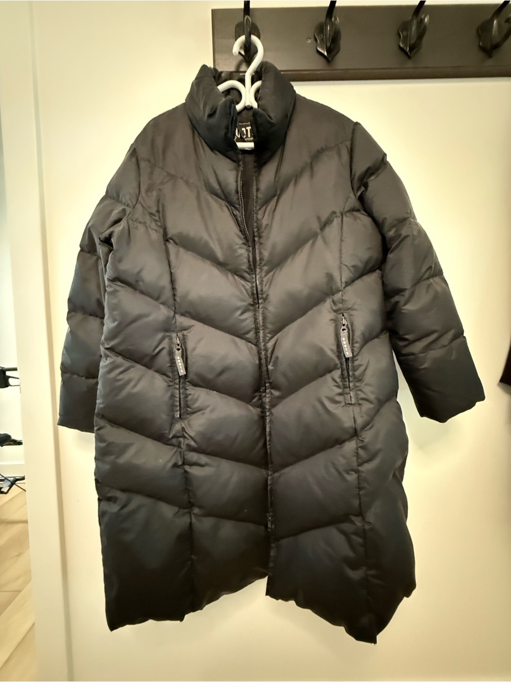 Roots Black Long Quilted Puffer Coat